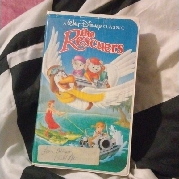 The Rescuers VHS - Picture 1 of 8